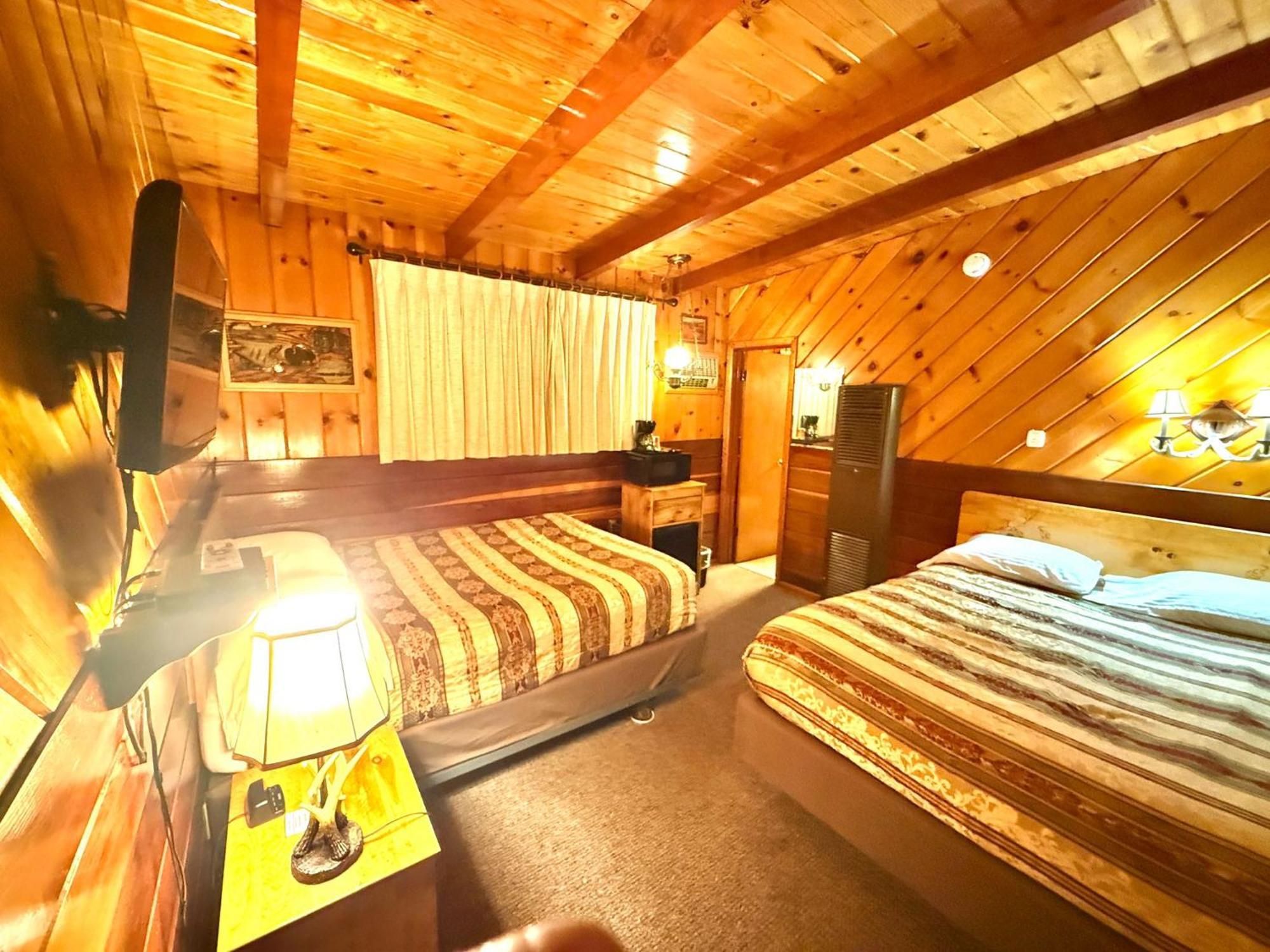 Toiyabe Motel Walker Room photo